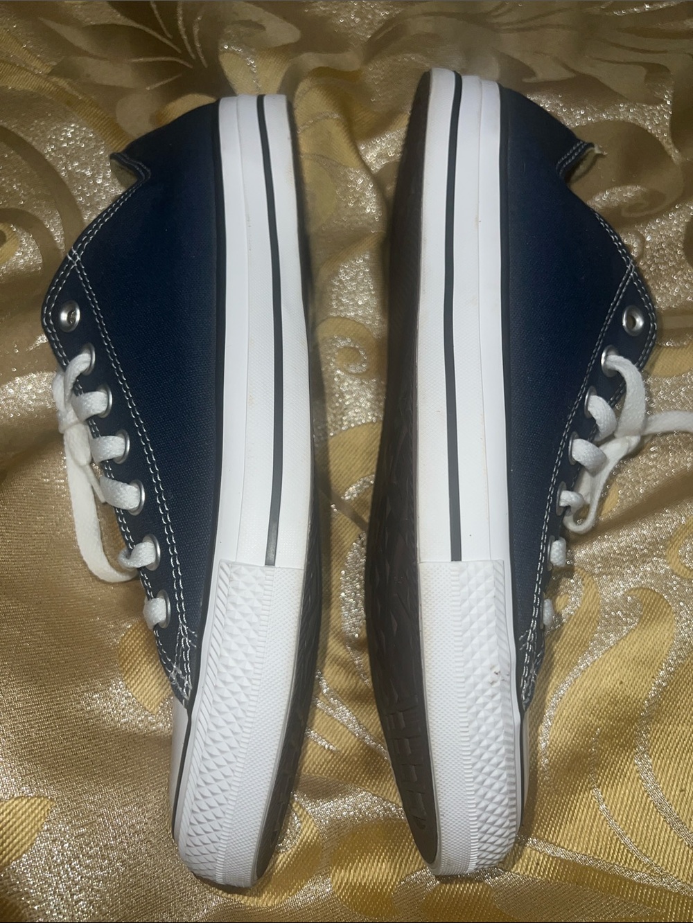 Converse Chuck Taylor All Star Low Top Navy Blue- Men 9/ Women 11 EUC - Picture 4 of 8